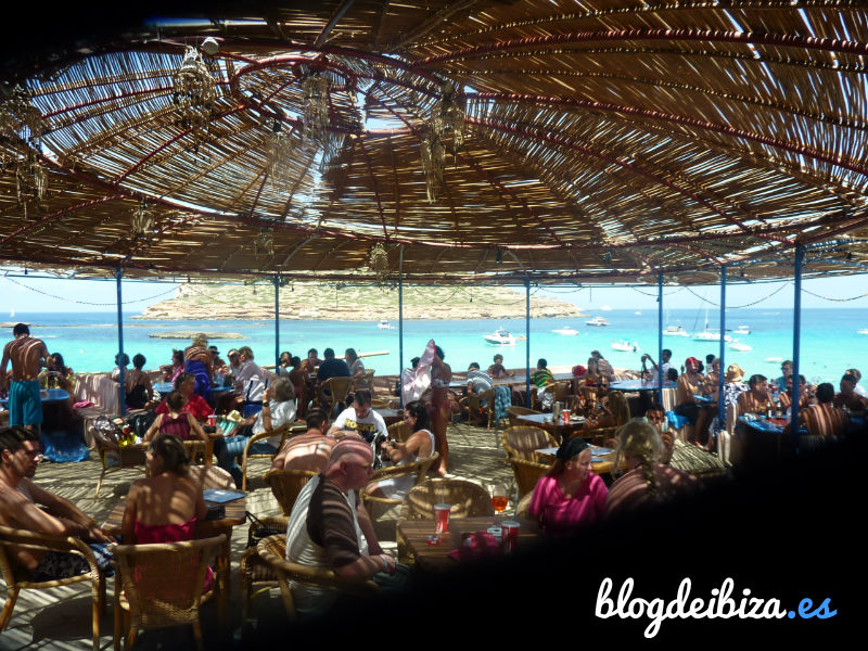 Restaurante Sunset Ashram en Cala Comte 02